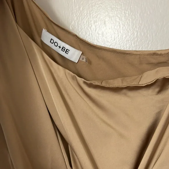 One sleeve dress - Picture 2 of 3